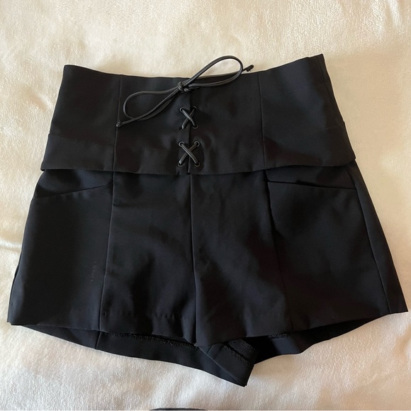Zara Lace Up Shorts - Picture 1 of 6